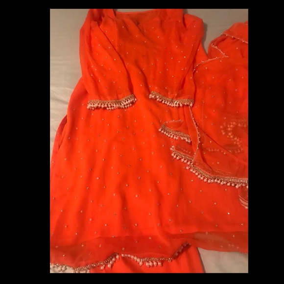 Three piece Indian suit. - Picture 1 of 2